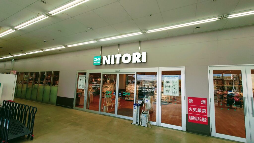 激安スーパーロピア大和郡山店がオープン 初日は大混雑でした